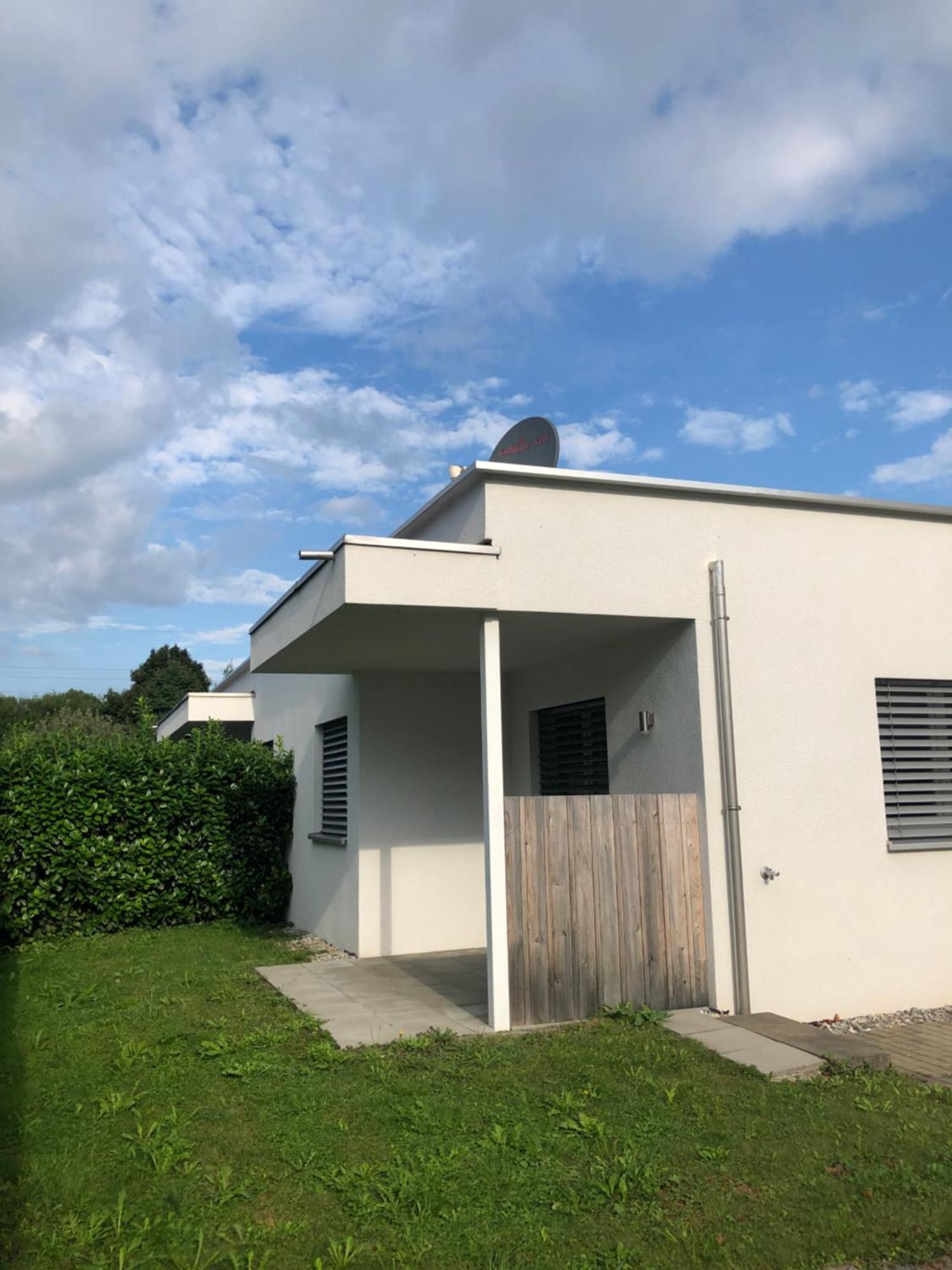 Crown Living Design Apartment - Gratis Parkplatz - Wlan - Kueche - Self Check-In Altach Eksteriør bilde